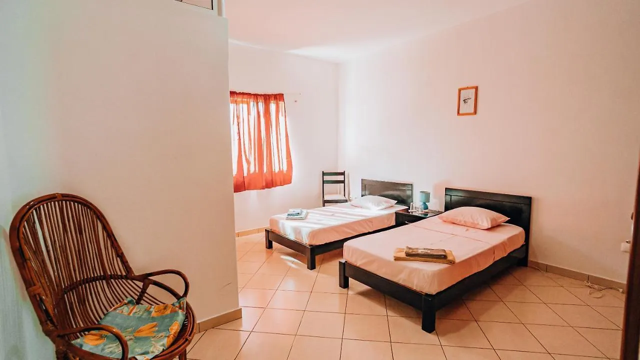 Residencial Trilhas & Montanhas Bed and Breakfast Ponta Do Sol